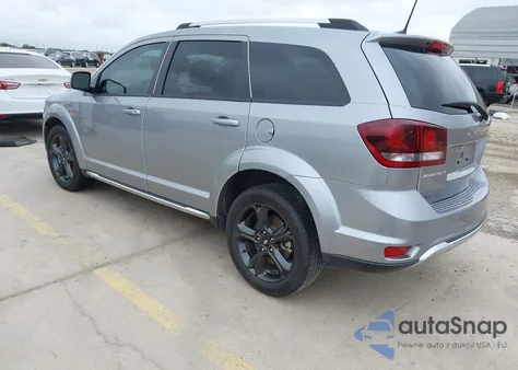 2019 Dodge Journey Crossroad z USA, uszkodzony, nr VIN 3C4PDCGB5KT700954